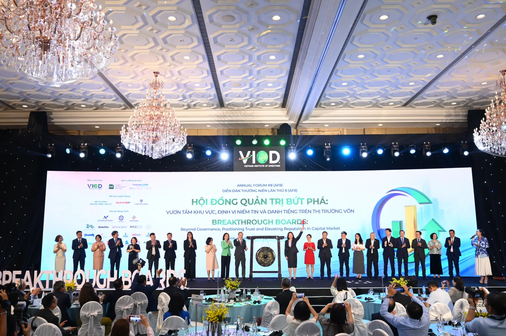 AF8 – HỘI ĐỒNG QUẢN TRỊ BỨT PHÁ: VƯƠN TẦM KHU VỰC, ĐỊNH VỊ NIỀM TIN VÀ DANH TIẾNG TRÊN THỊ TRƯỜNG VỐN 